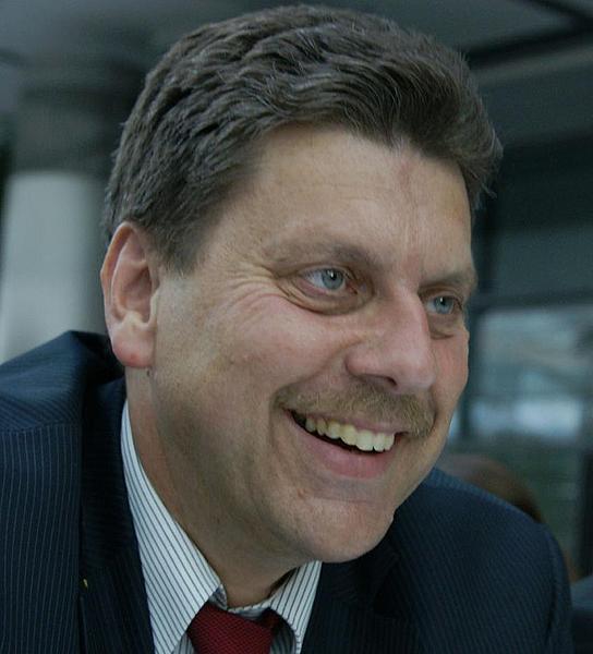 Rudi Schmidt, Geschäftsführer